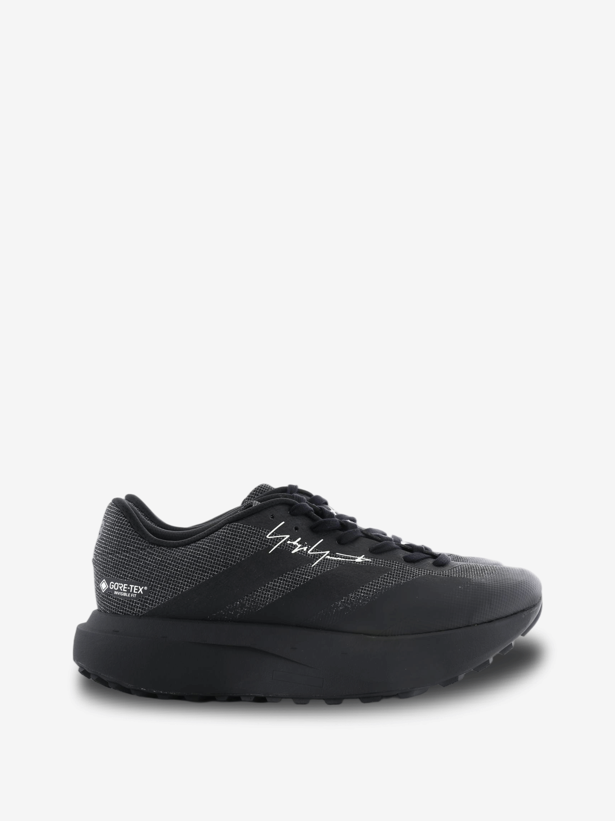 Black shoes, front view