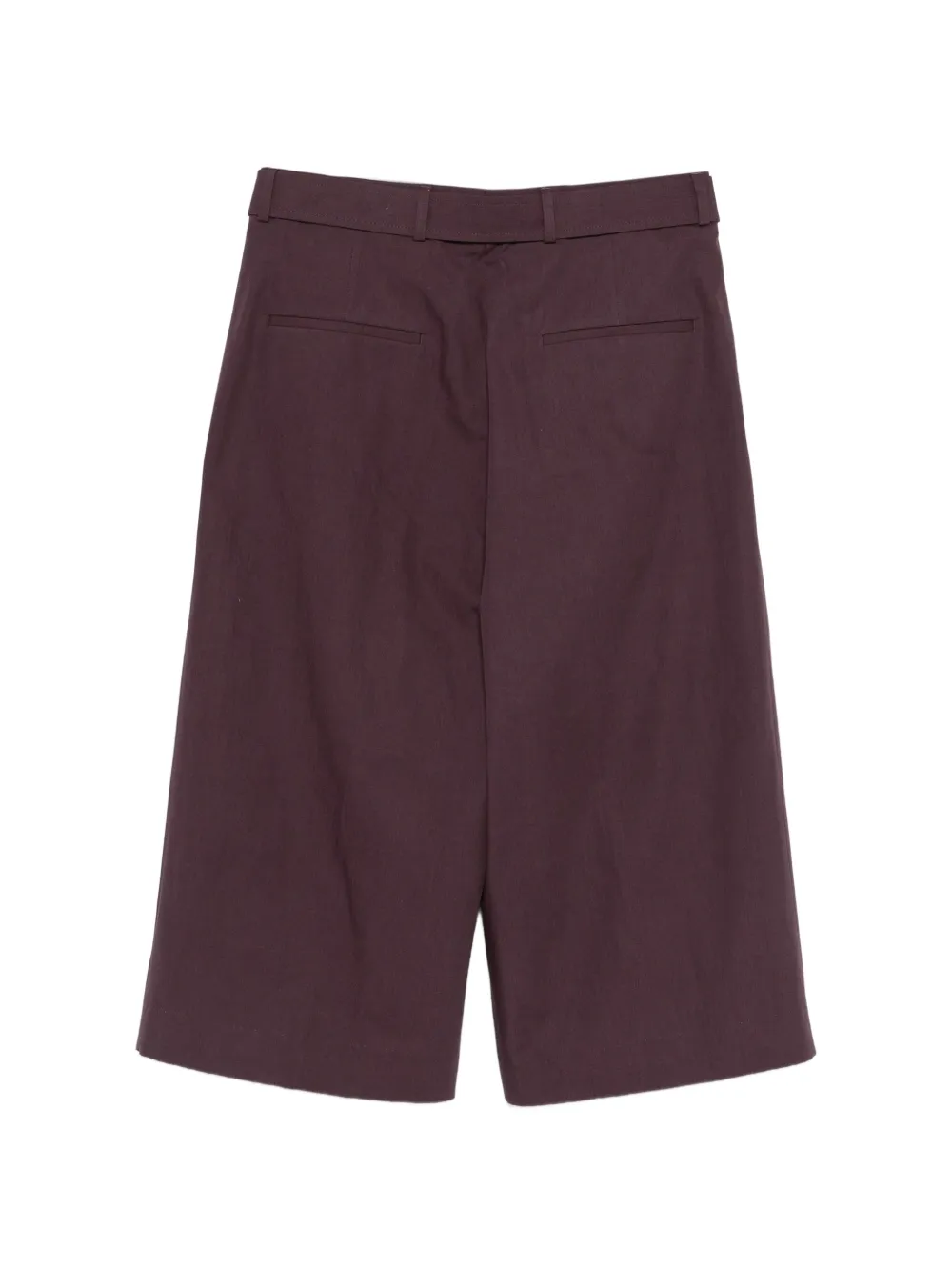 brown pants,back view