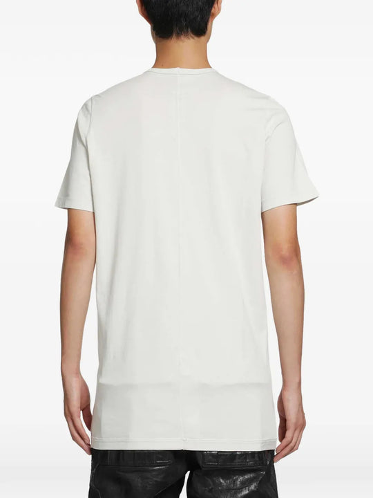 White t-shirt, full body view
