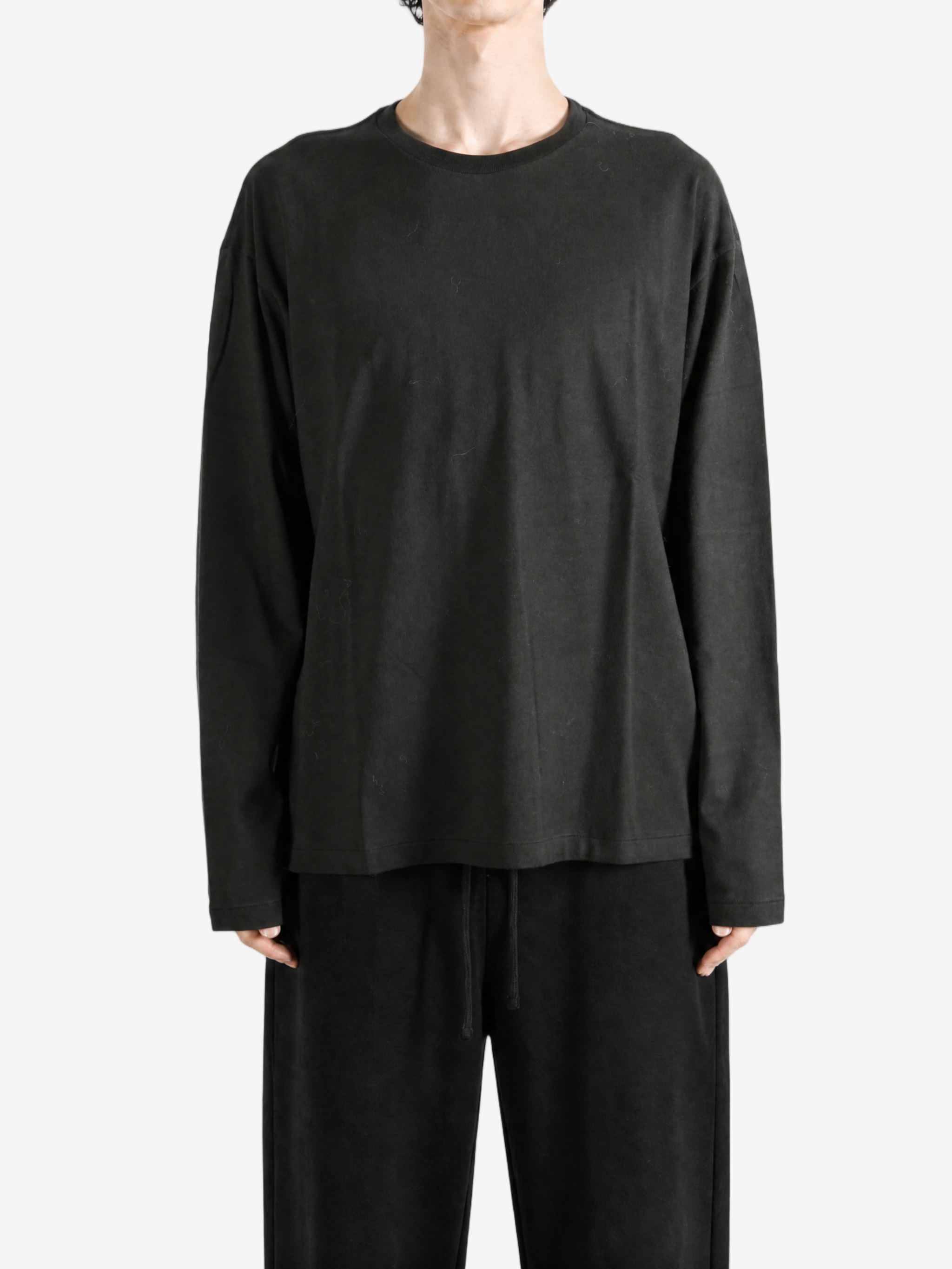 Black t-shirt, full body view