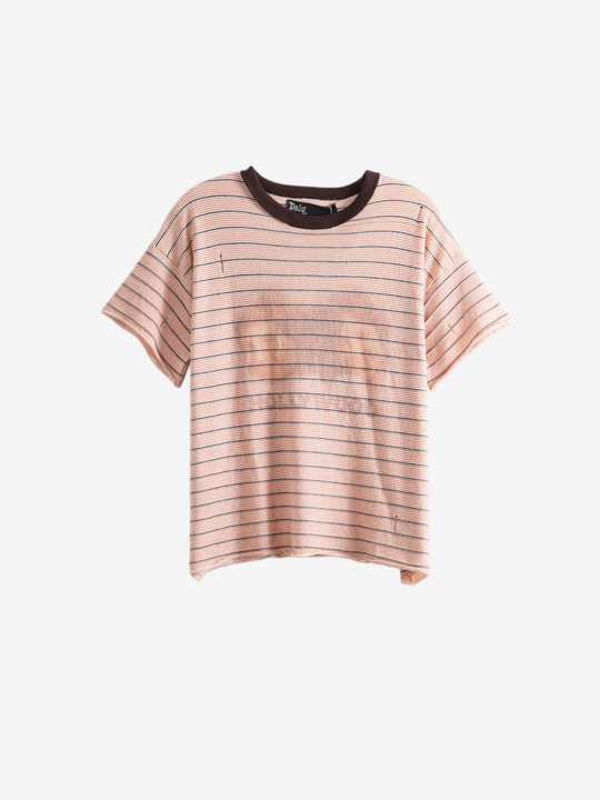 Pink t-shirt, front view