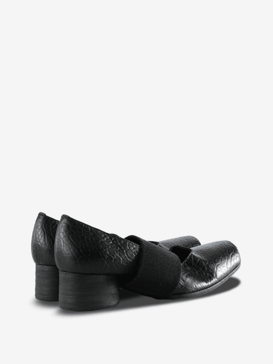 Black shoes, side view