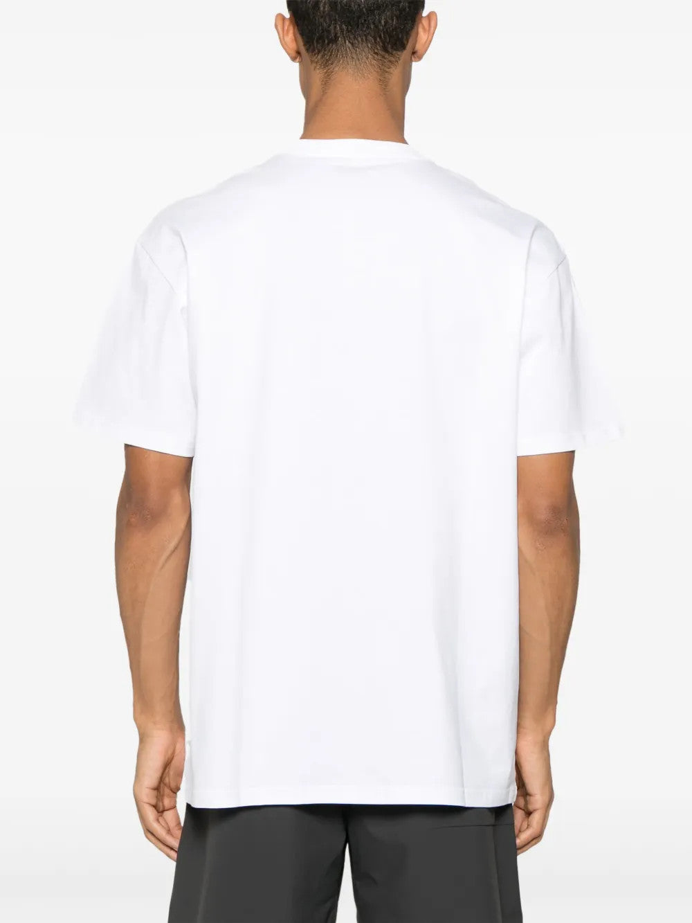White t-shirt, full body view