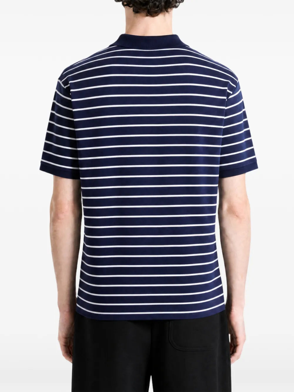 Blue t-shirt, full body view