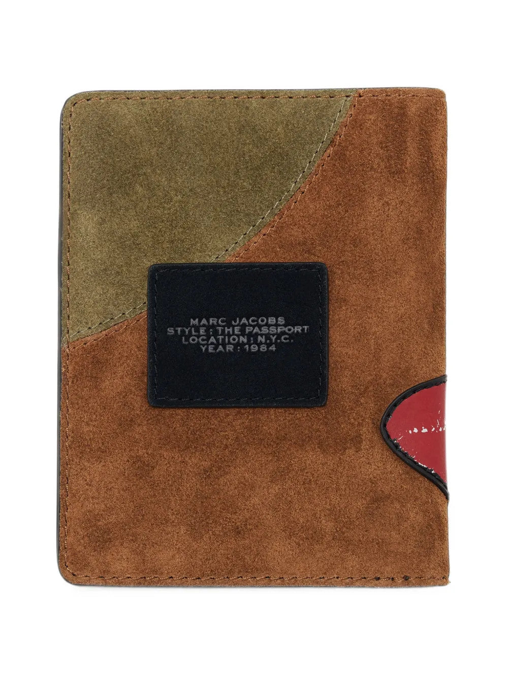 Brown accessories, front view