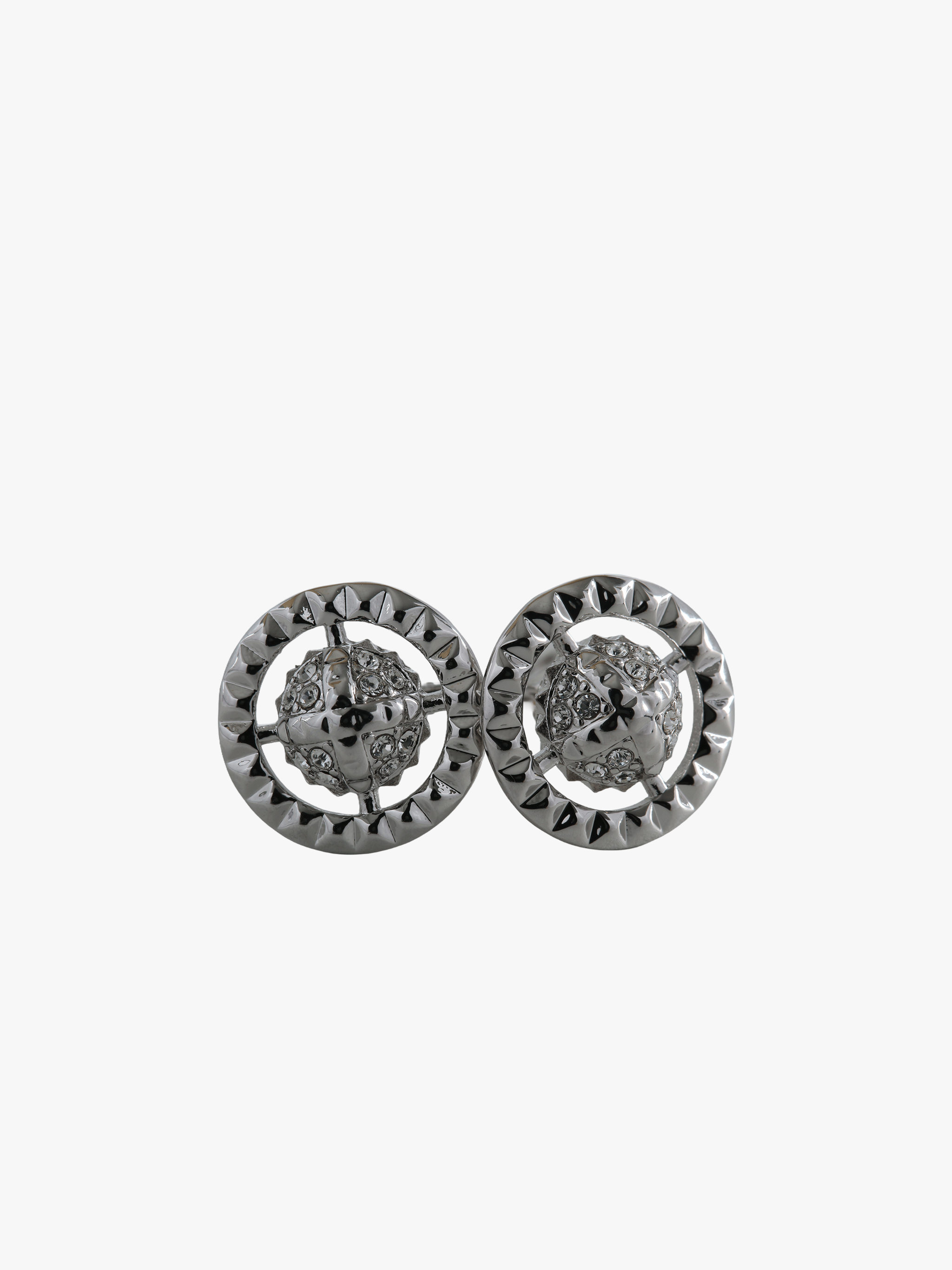 Grey accessories, front view