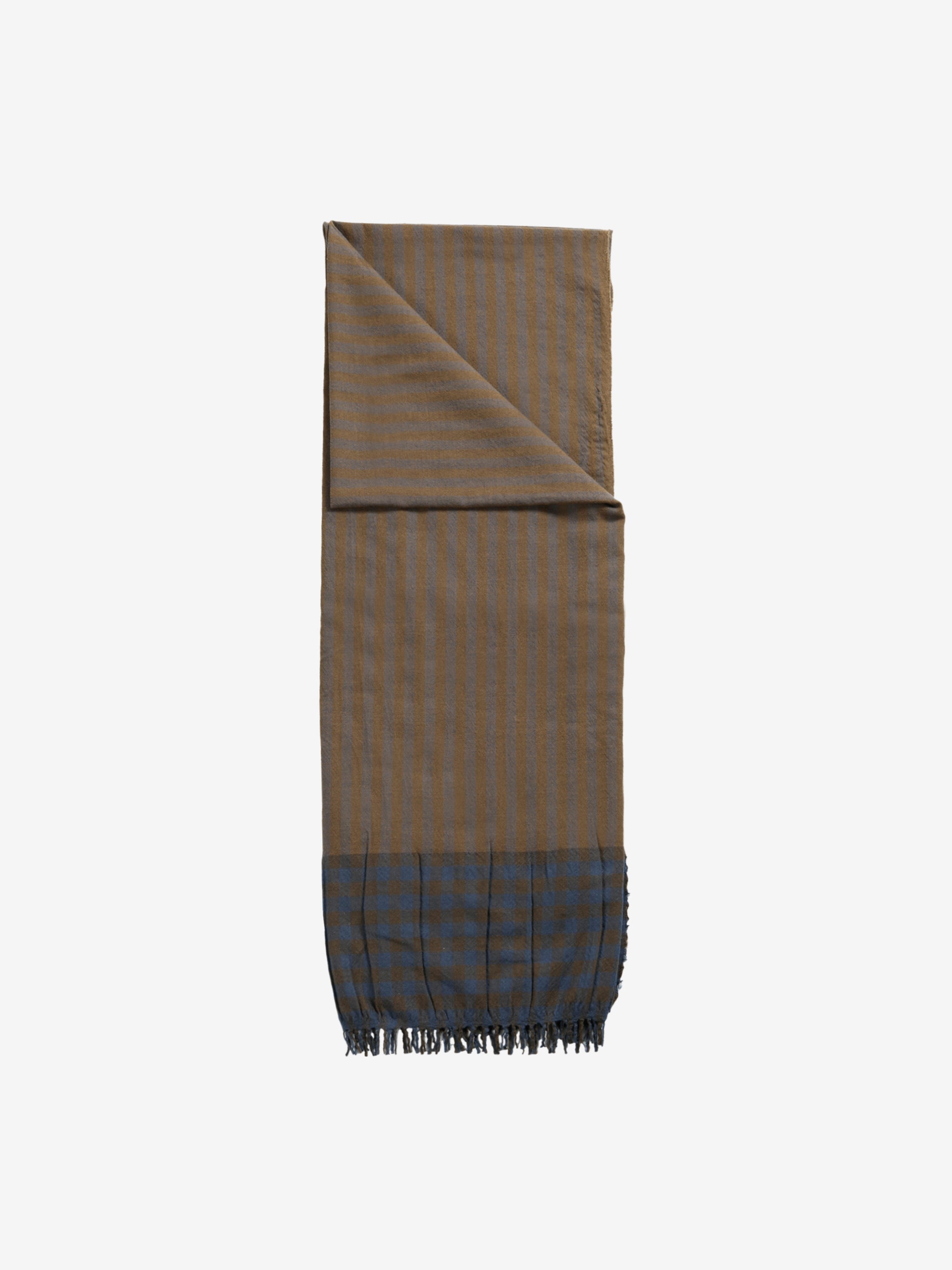 Brown sacrf, front view