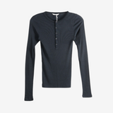 Black shirt, front view