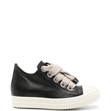 Black shoes, front view