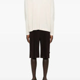 White t-shirts, full body view