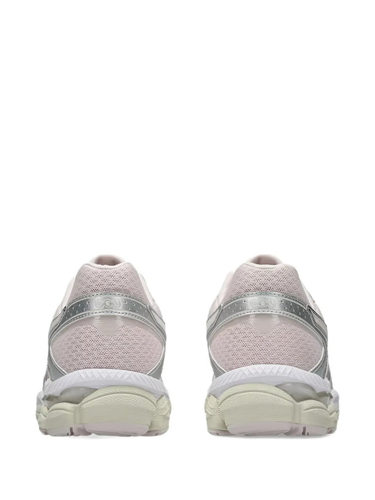 Pink shoes, back view