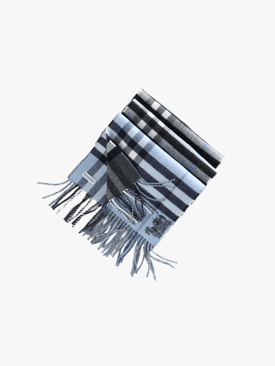 Blue scarf, front view