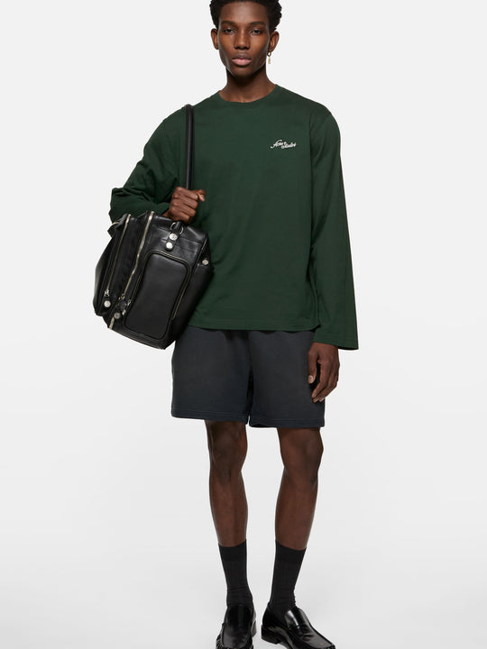 Green t-shirt, full body view