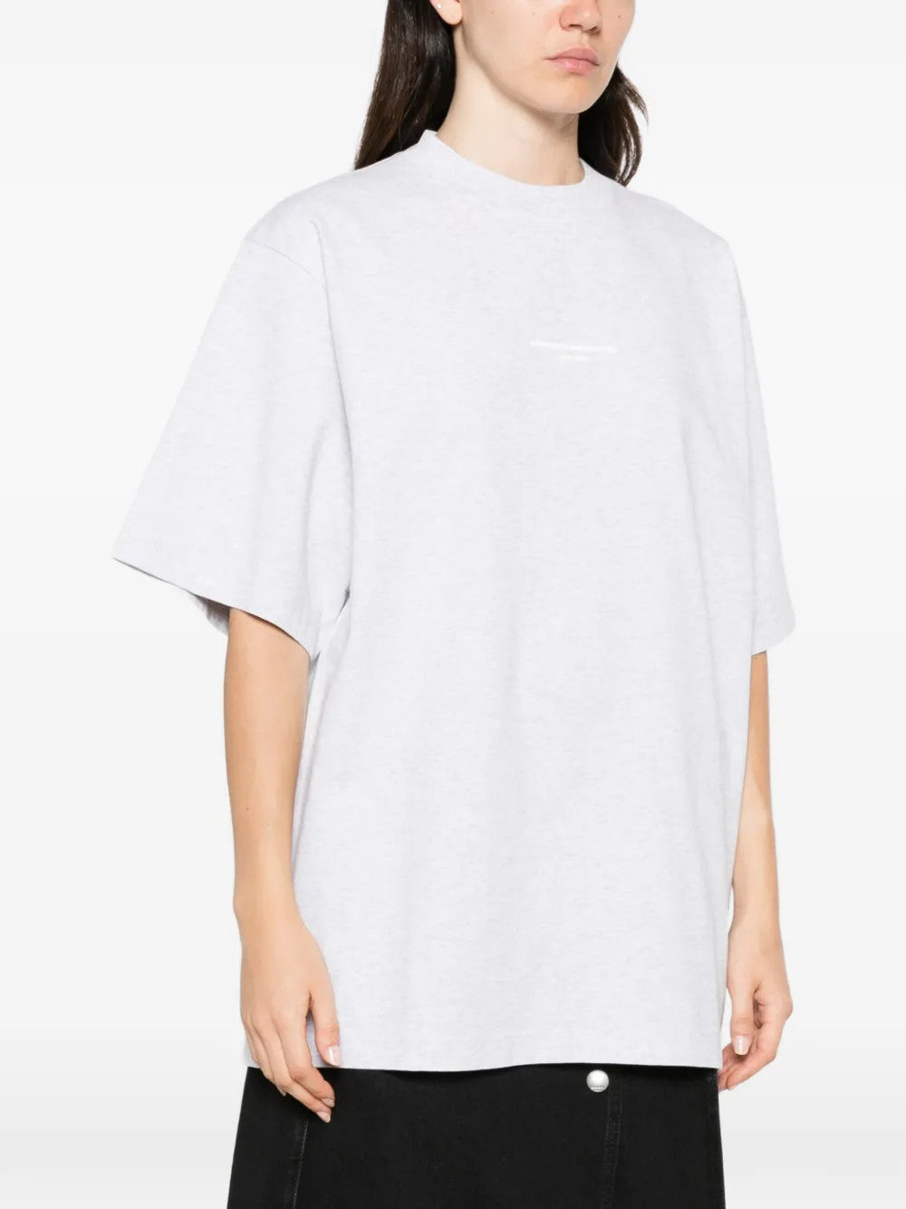 Grey t-shirt, full body view