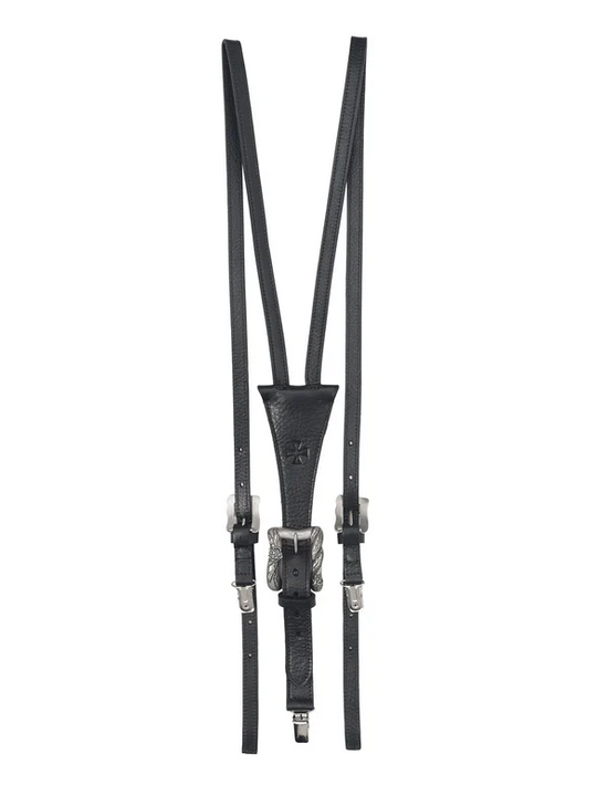 Black accessories, front view