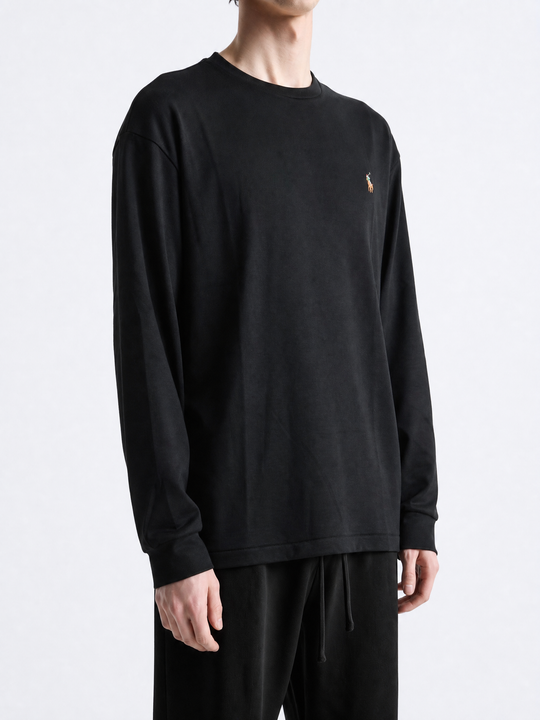 Black t-shirt, full body view