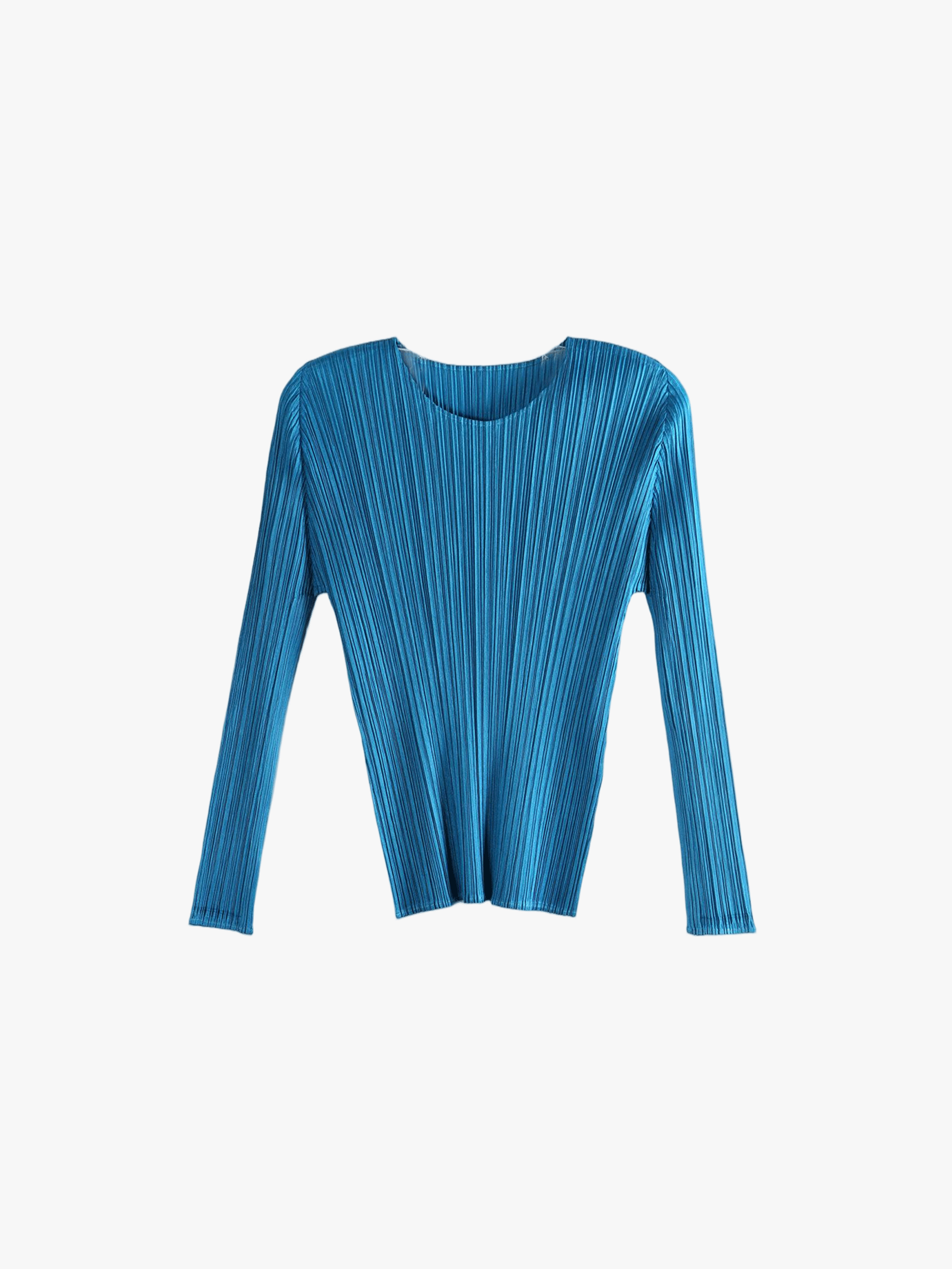 Blue shirt, front view