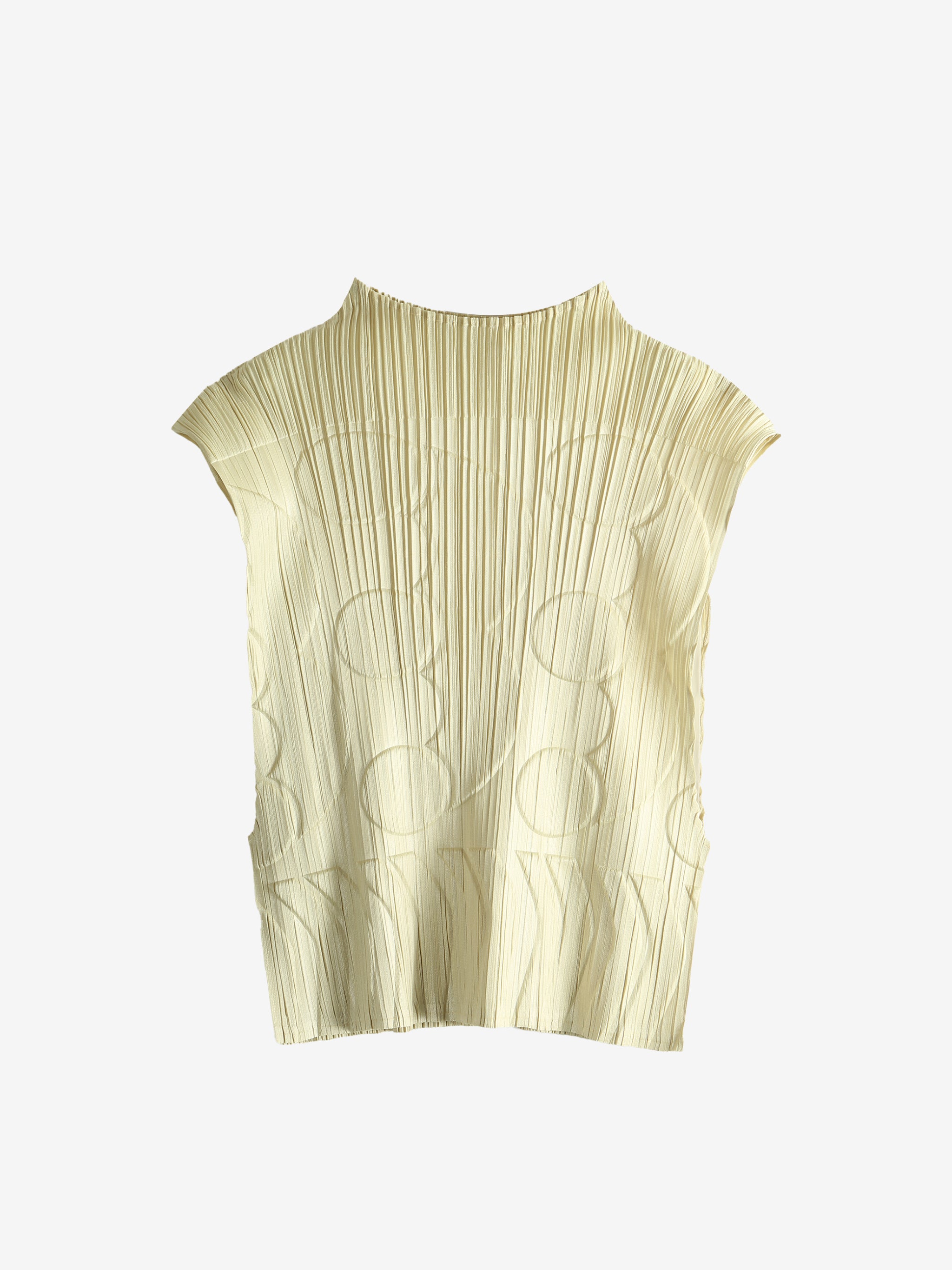 green pleated top,front view