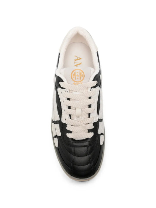 Black shoes, front view