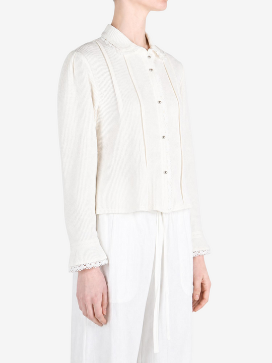 White shirt, front view