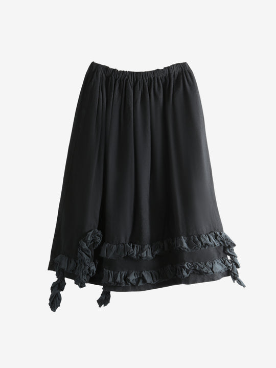 Black skirt, front view