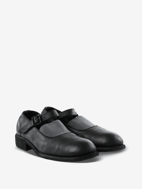 Black shoes, front view