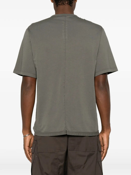 Grey t-shirt, full body view