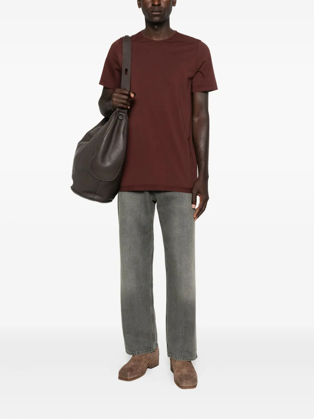 Red t-shirt, full body view