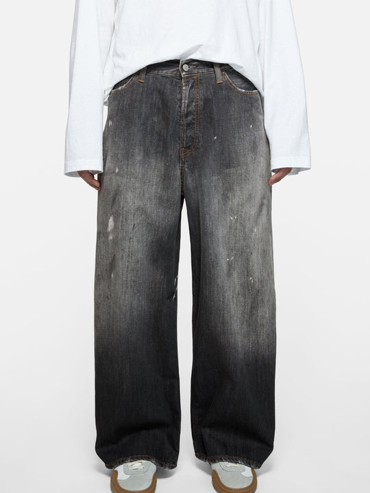 Black jeans, full body view