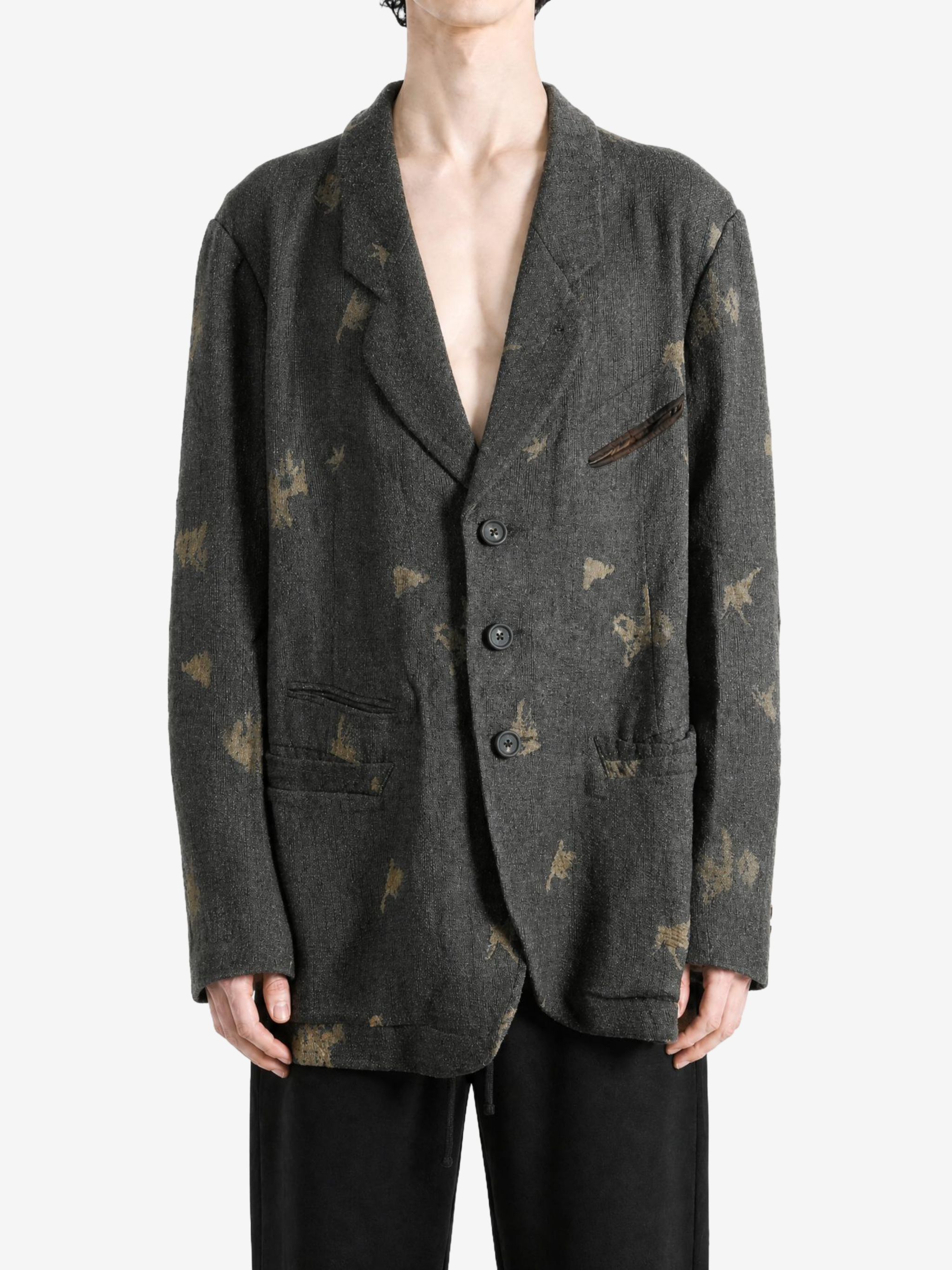 Grey blazer, front view