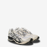 White sneakers,side view