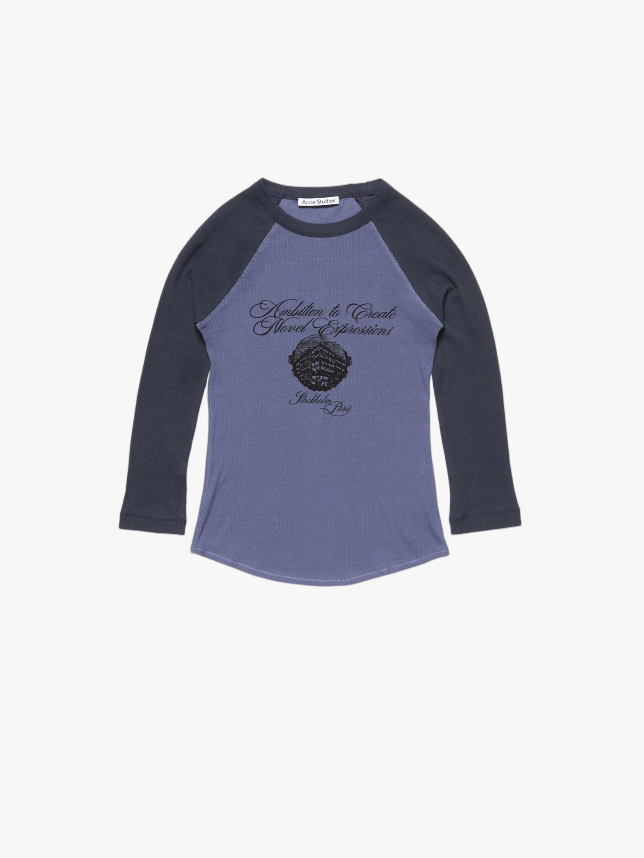 Blue t-shirt, front view