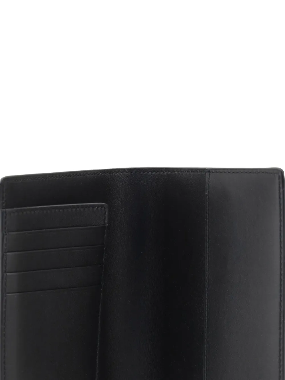Black accessories, front view