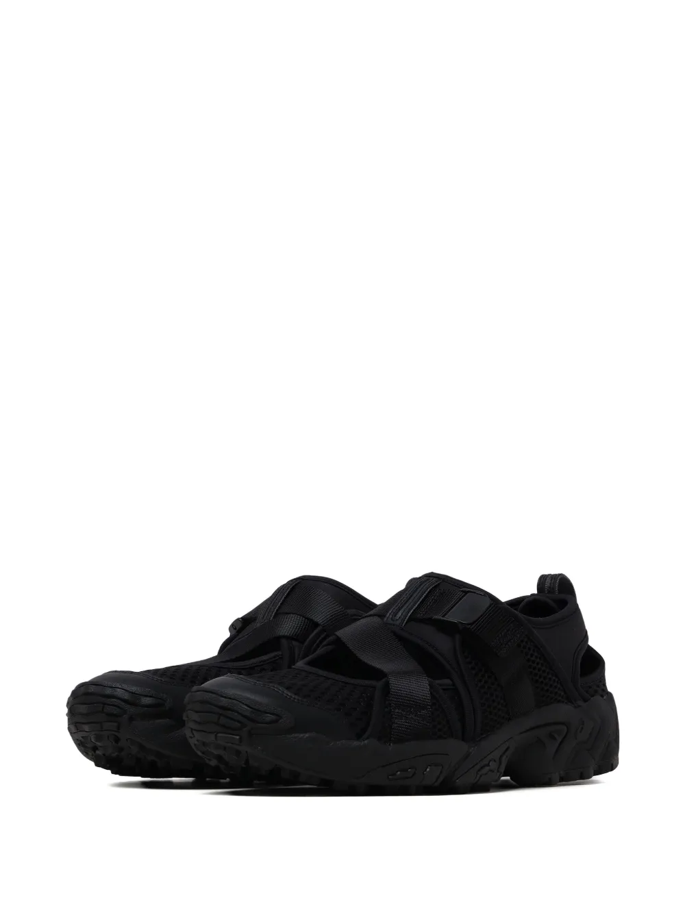 Black shoes, front view