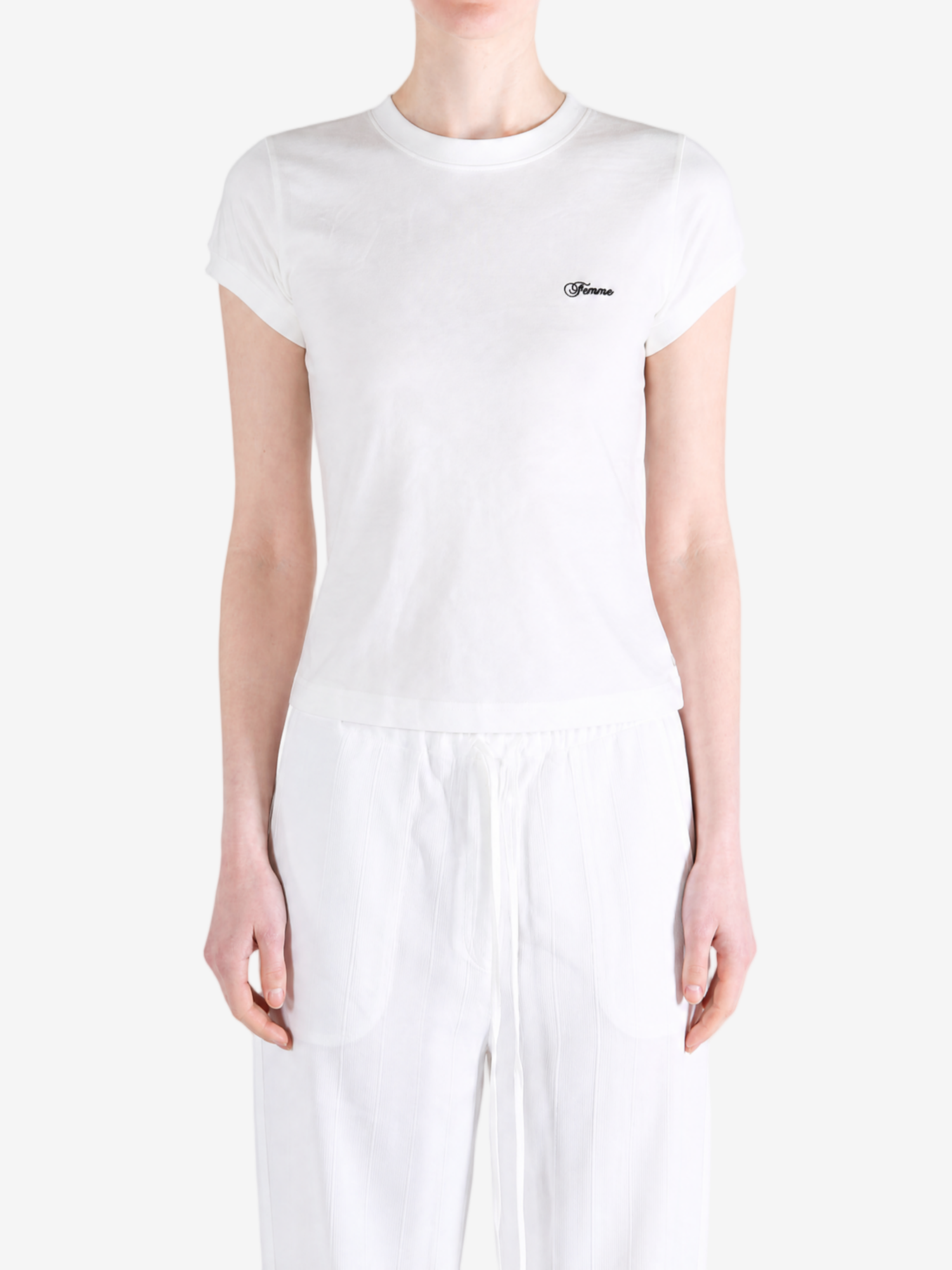 White t-shirt, full body view