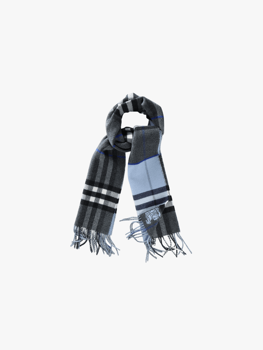 Blue scarf, front view