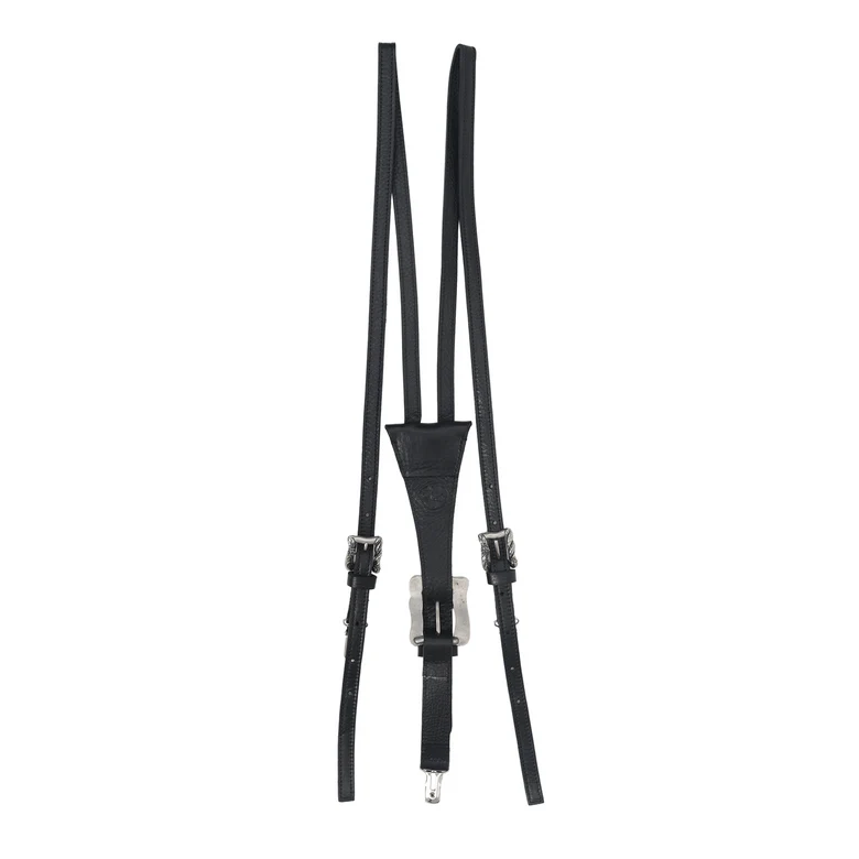 Black accessories, front view