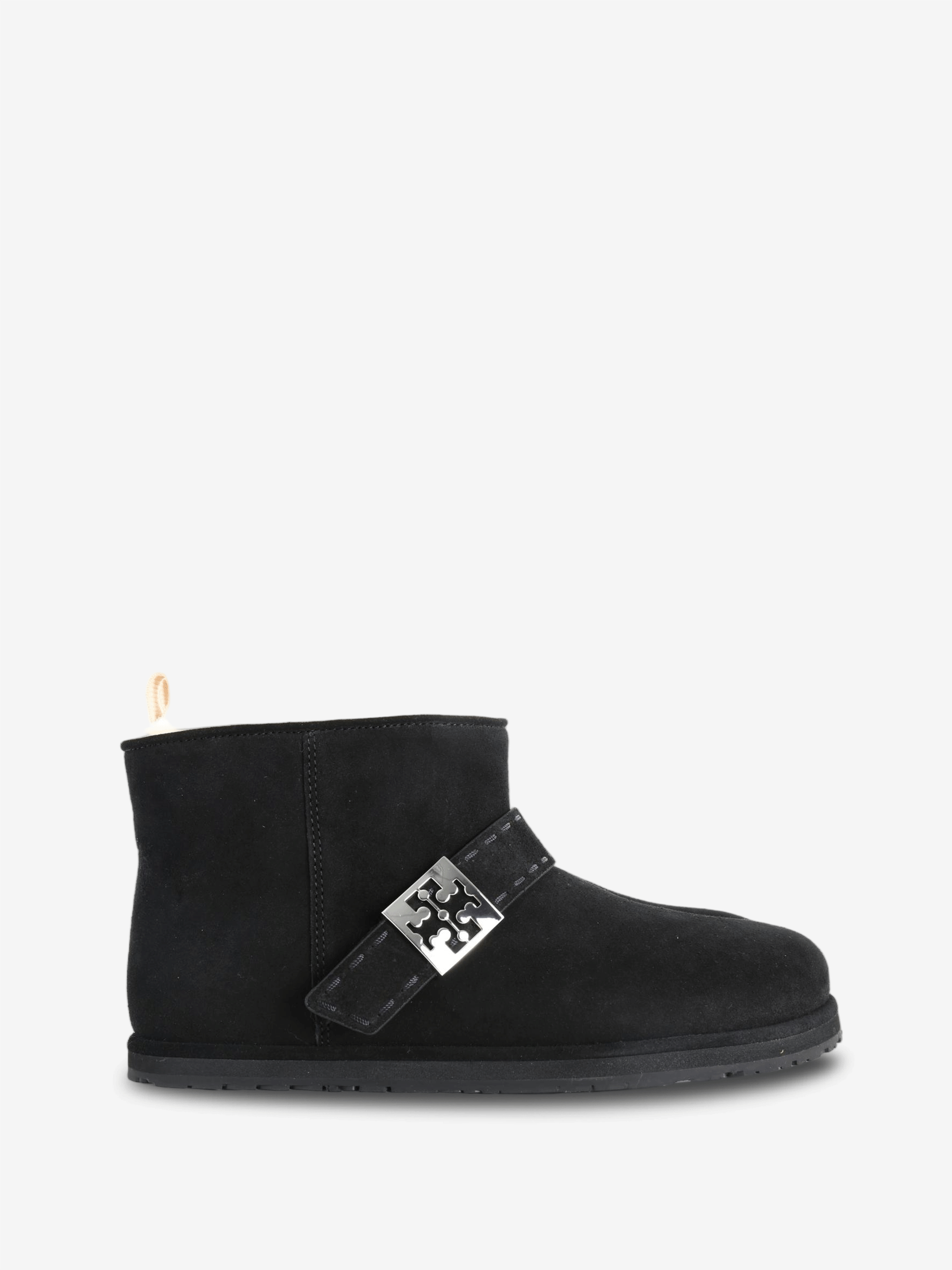 Black boots, front view