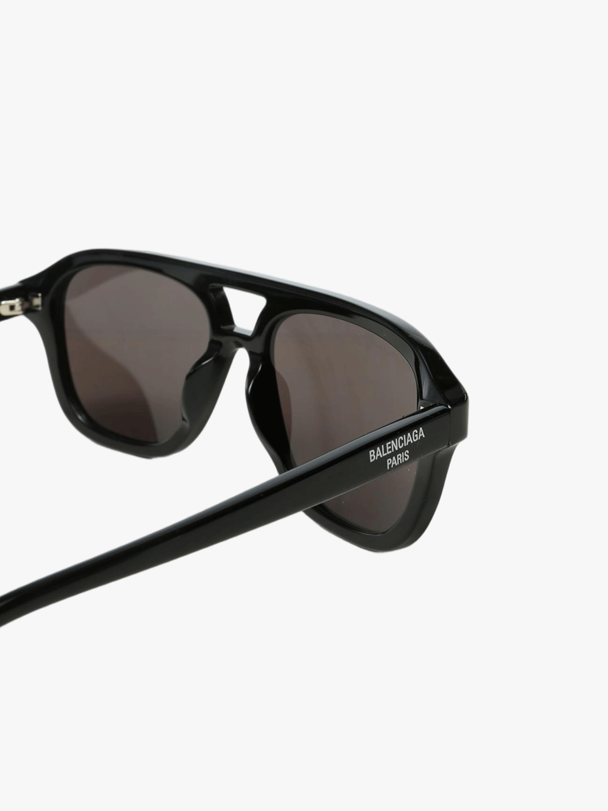 Black glasses, back view