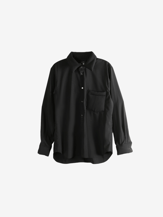 Black shirt, front view