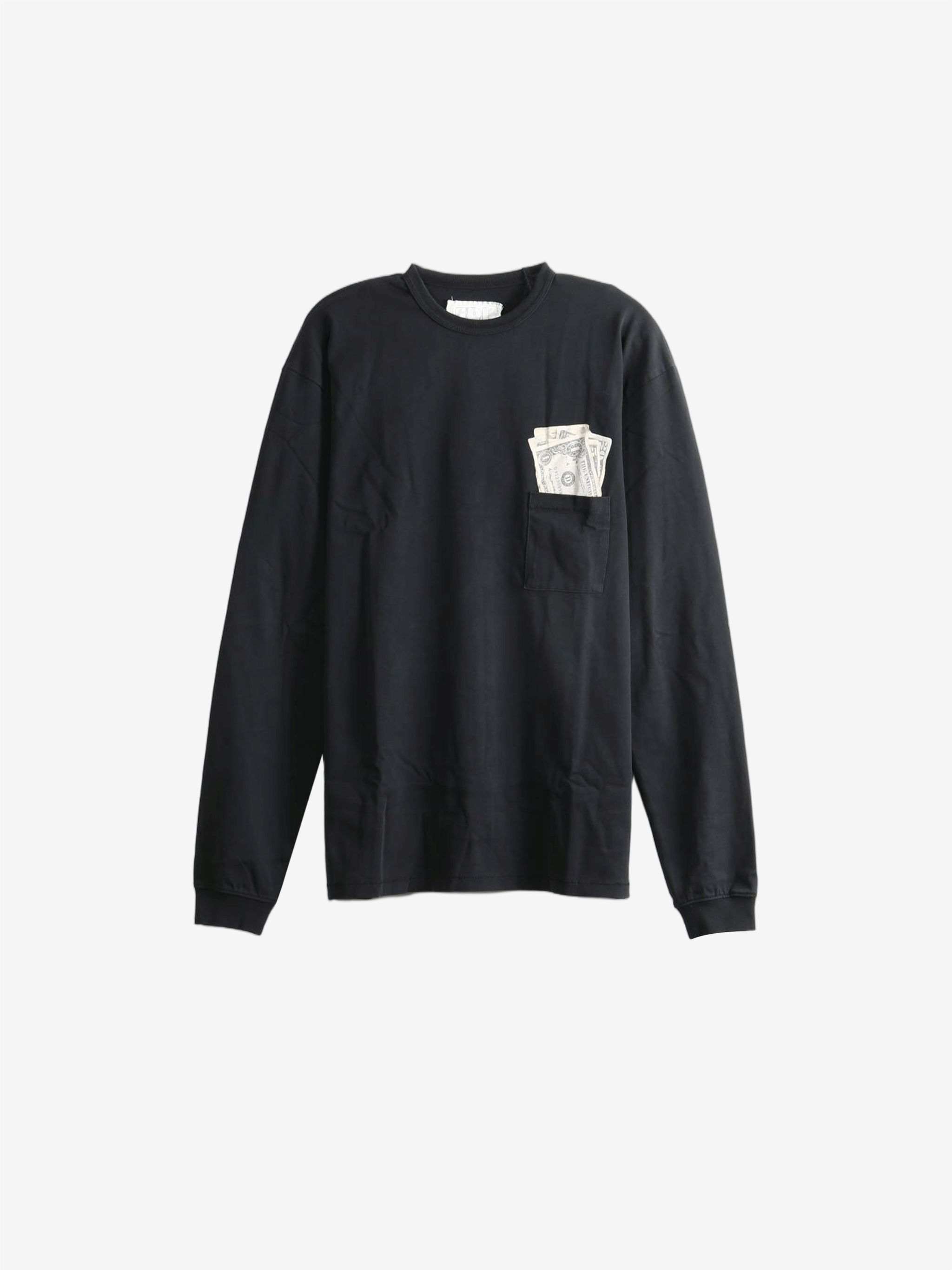Black t-shirt, front view