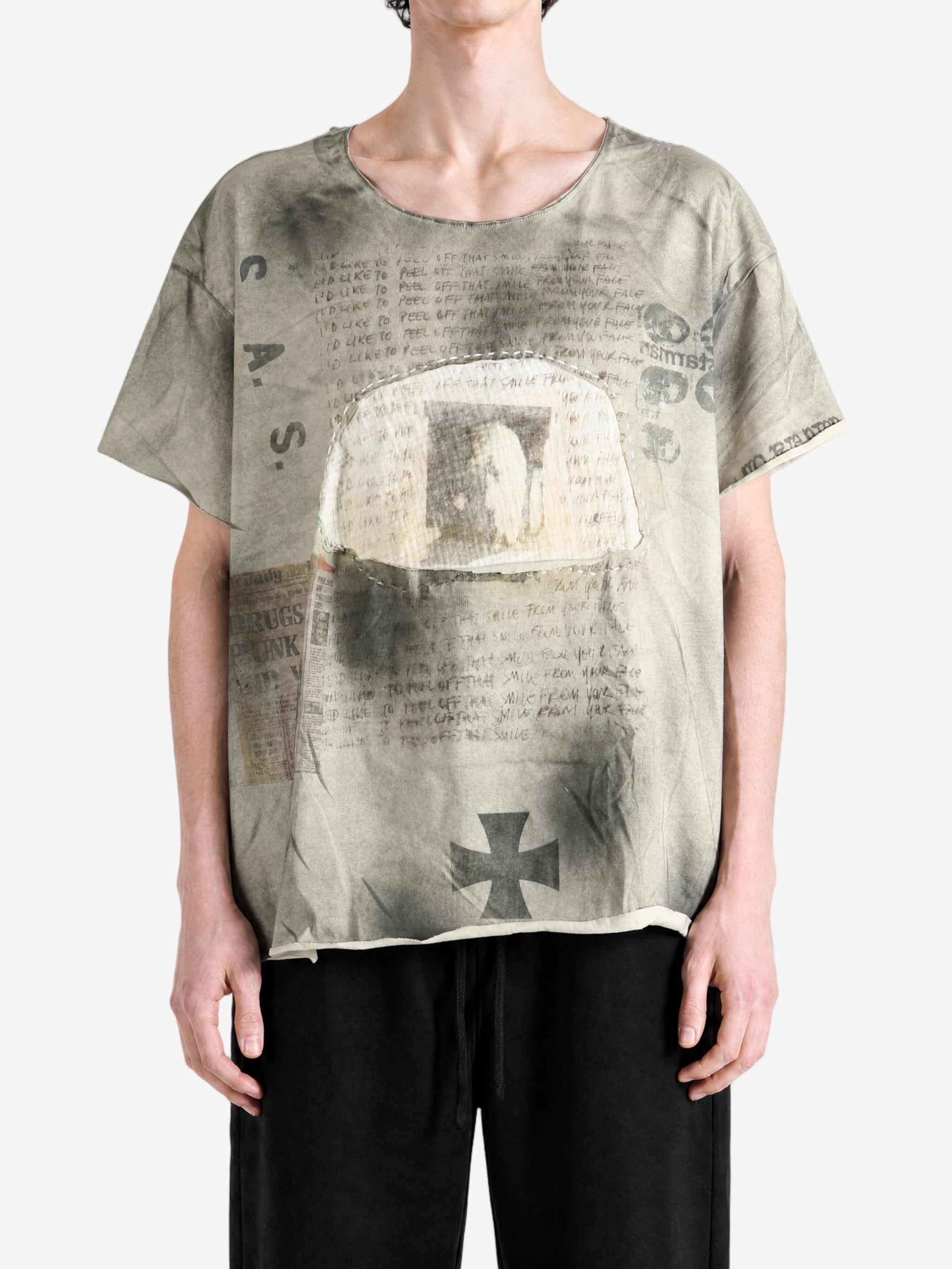 Grey t-shirt, full body view