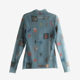 Blue top, front view