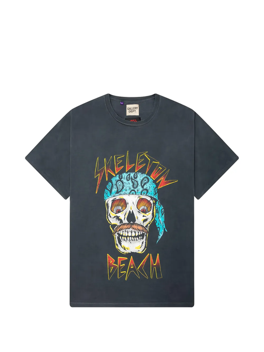 Black t-shirt, front view