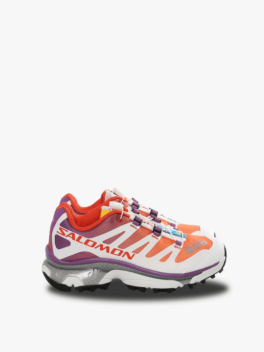 White sneaker,front view