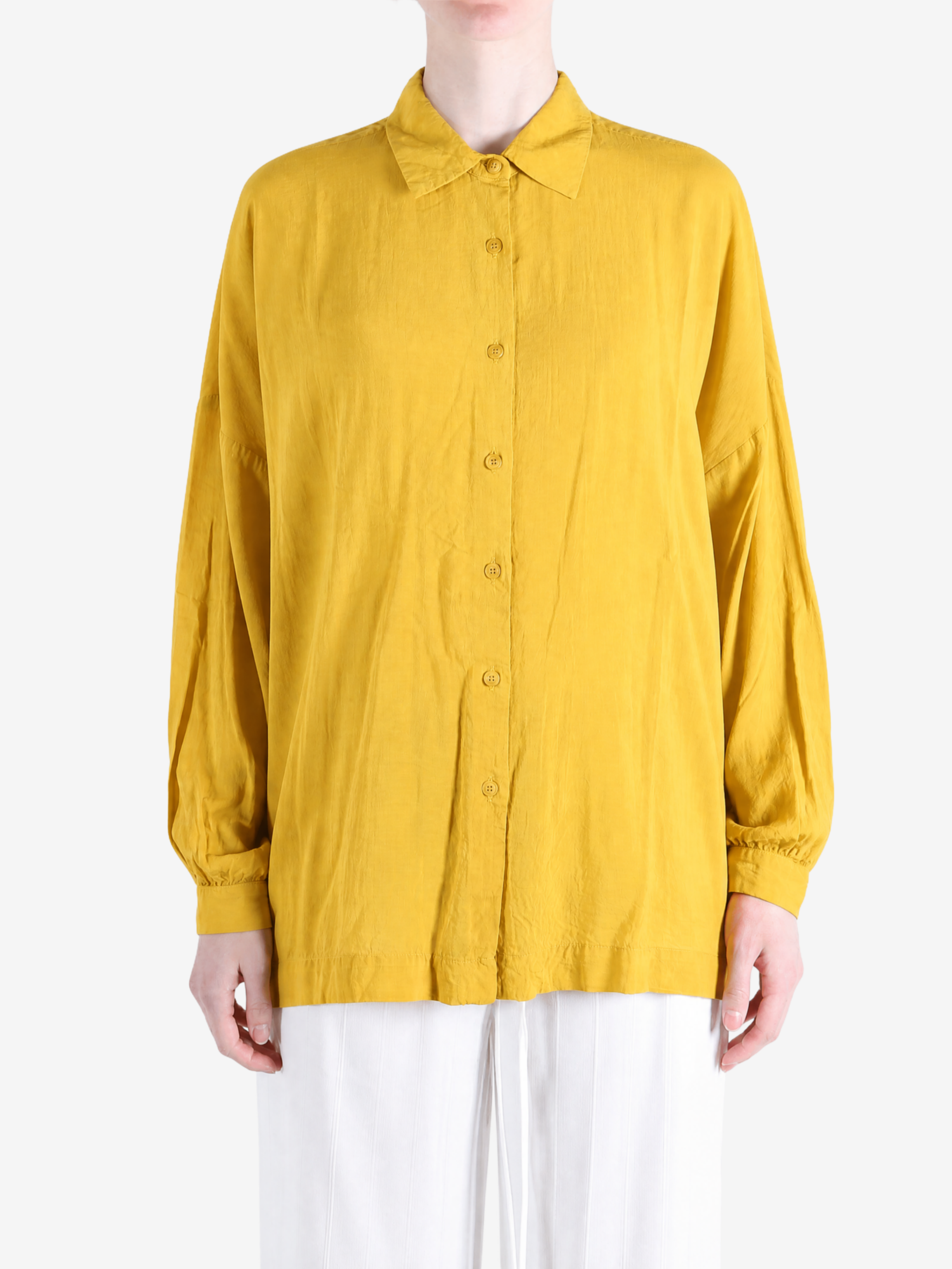 Yellow shirt, full body view