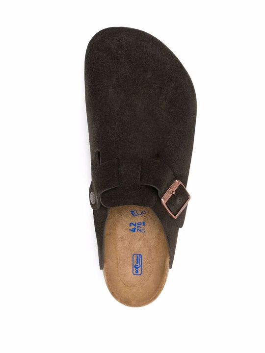 Brown sandals,front view