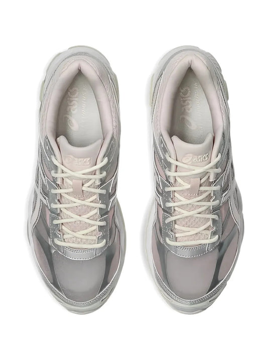 Pink shoes, front view