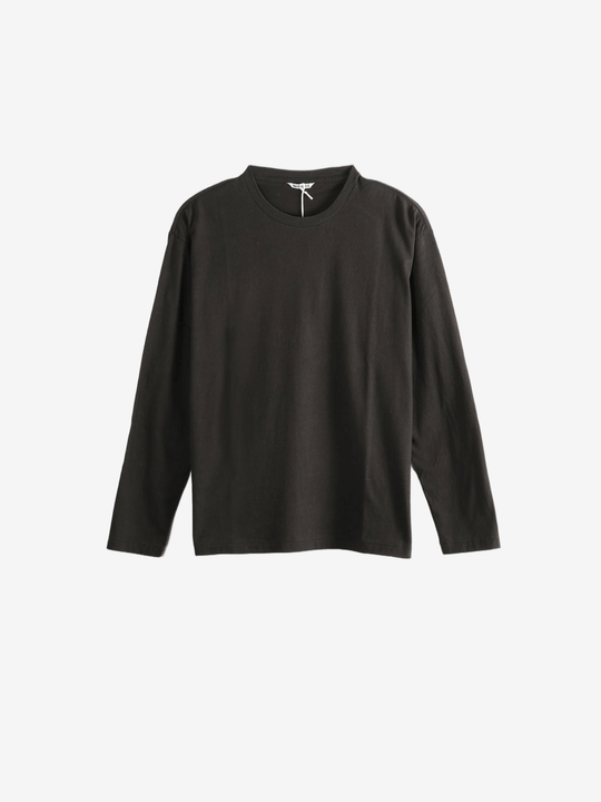 Black t-shirt, front view