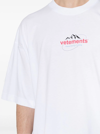 VETEMENTS Men Spring Water Logo T-Shirt